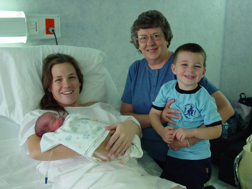 Fiona, Barbara-Lee, Grandma Glessner, Big Brother  Drew