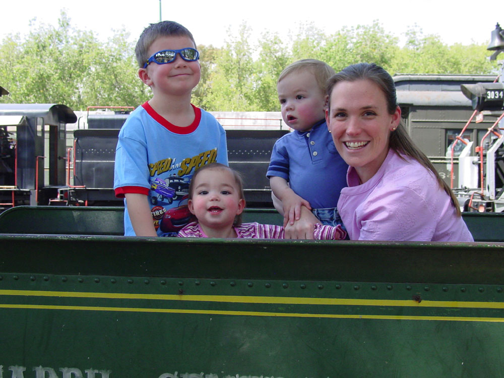 Barbara-Lee and the kids, February 2008