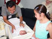 Miguel y Jessi con Gavin