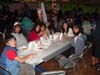 Ale y Jessi en su mesa / Ale and Jessi at their table