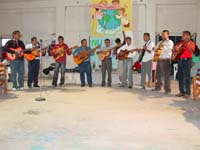 Cena_Guitarras_Jul29,2005