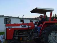 DrewyTractor_Jul28,2005 002