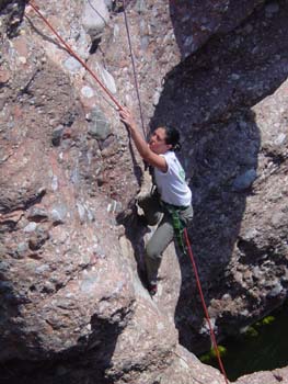 VeroClimbing1_Mar29,2005