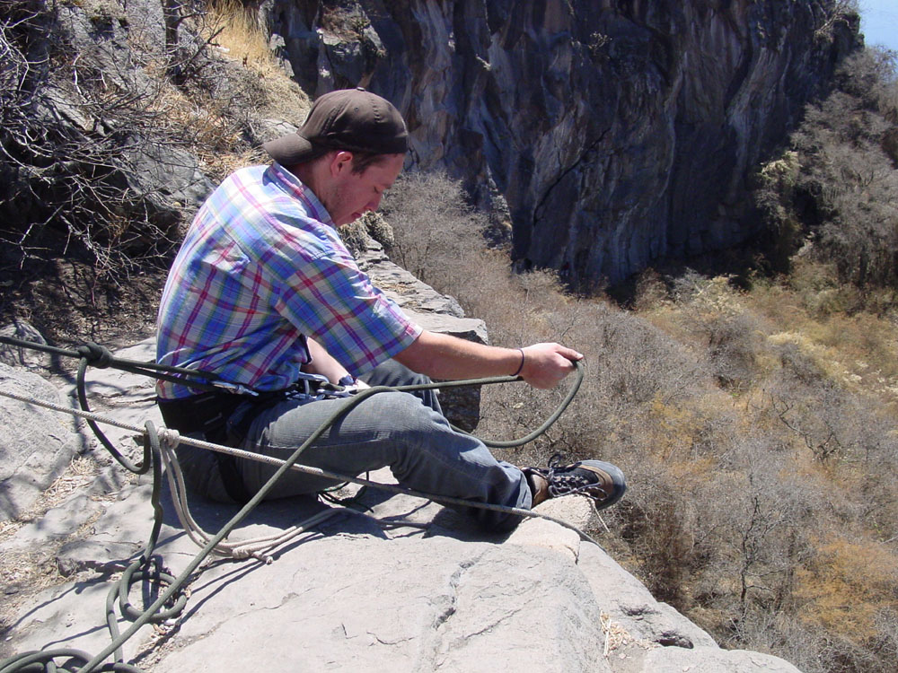 Leandro belaying